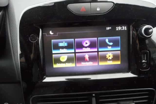 Renault Clio (2020) thumbnail 6