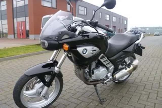 BMW INKOOP (2001) thumbnail 2