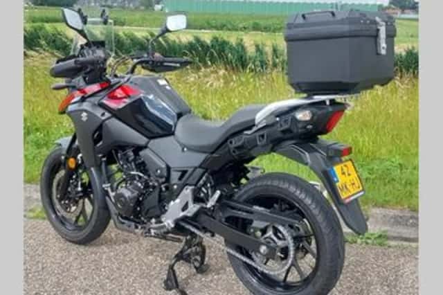 Suzuki V-STROM (2019) thumbnail 5