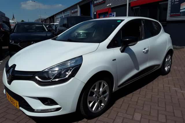 Renault Clio (2018) thumbnail 3