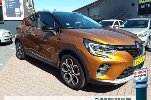 Renault Captur (2020) thumbnail 2