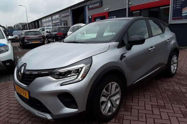Renault Captur (2020) thumbnail 3