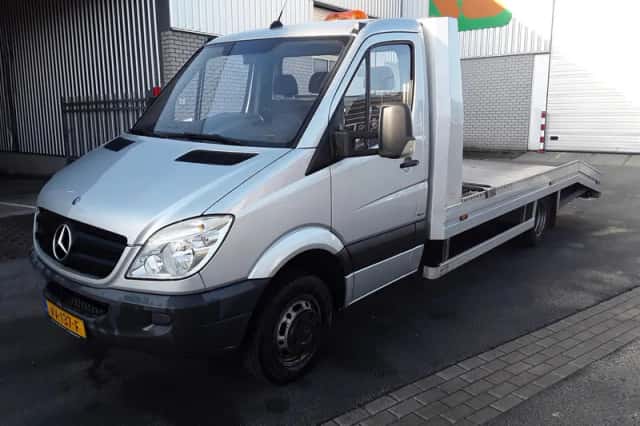 Mercedes-Benz Sprinter (2011) thumbnail 1