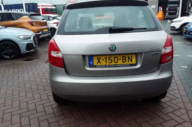 Škoda Fabia (2011) thumbnail 5