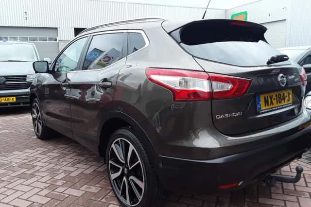 Nissan Qashqai (2017) thumbnail 5