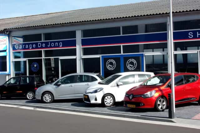 Mazda 2 Hybrid (2023) thumbnail 3