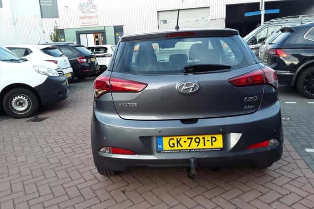 Hyundai i20 (2015) thumbnail 5