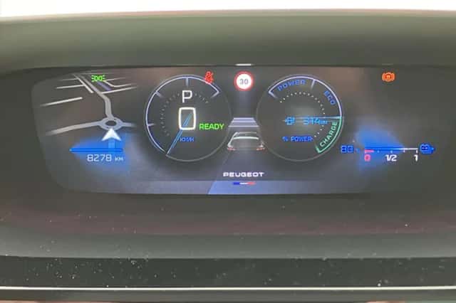 Peugeot e-308 (2023) thumbnail 3