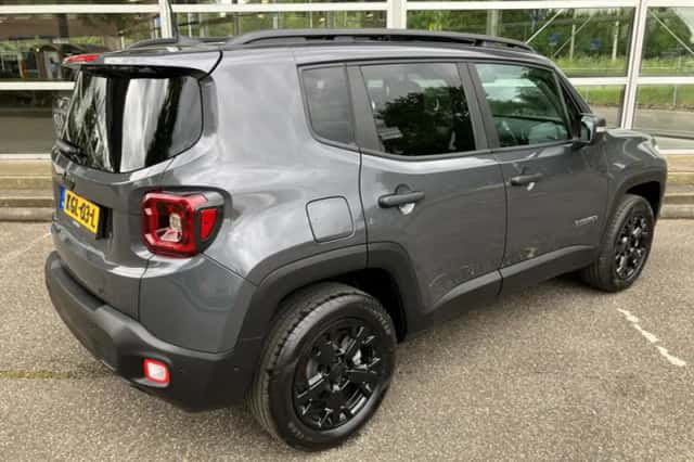 Jeep Renegade (2025) thumbnail 2