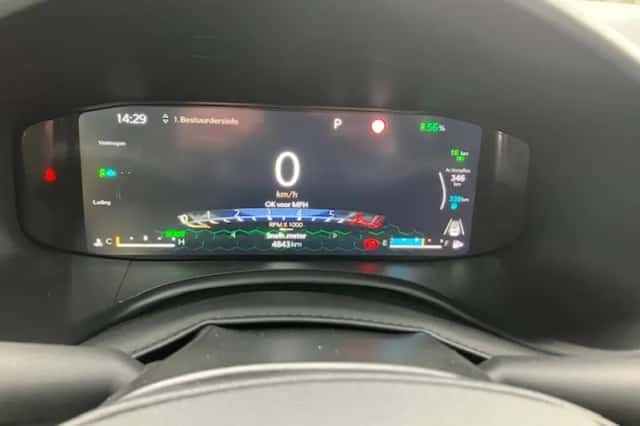 Jeep Renegade (2025) thumbnail 3