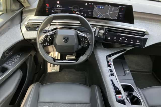 Peugeot 5008 (2025) thumbnail 4