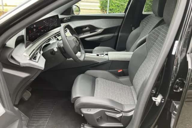 Peugeot 5008 (2025) thumbnail 5