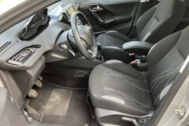 Peugeot 208 (2012) thumbnail 5