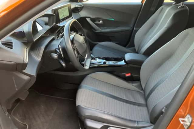 Peugeot 2008 (2022) thumbnail 5