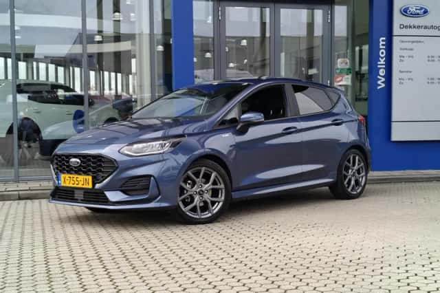 Ford Fiesta (2023) thumbnail 2
