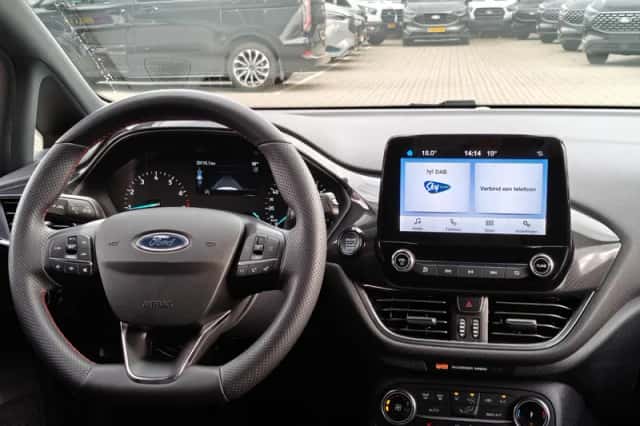 Ford Fiesta (2023) thumbnail 17