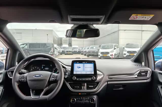 Ford Fiesta (2023) thumbnail 18
