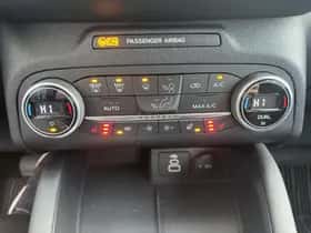 Ford Kuga (2022) thumbnail 11