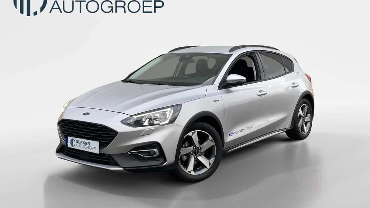 Ford Focus (2021) — foto 1