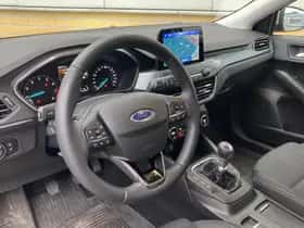 Ford Focus (2021) thumbnail 11