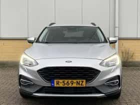 Ford Focus (2021) thumbnail 3
