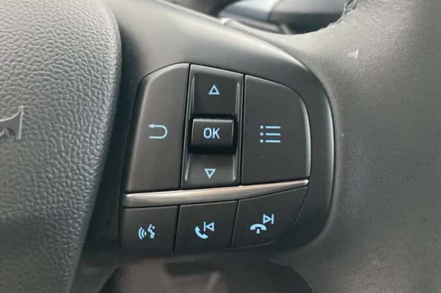 Ford Focus (2021) thumbnail 22