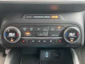 Ford Focus (2021) thumbnail 23