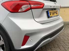 Ford Focus (2021) thumbnail 7