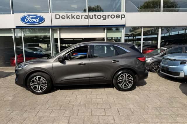 Ford Kuga (2020) thumbnail 3