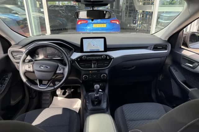 Ford Kuga (2020) thumbnail 9