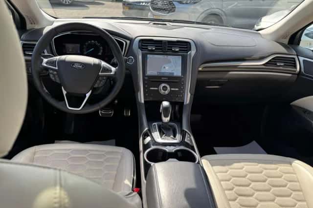 Ford Mondeo (2021) thumbnail 13