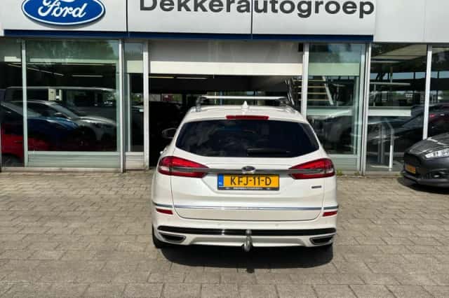 Ford Mondeo (2021) thumbnail 4