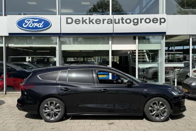 Ford Focus (2024) thumbnail 7