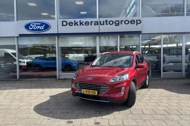 Ford Kuga (2021) thumbnail 2