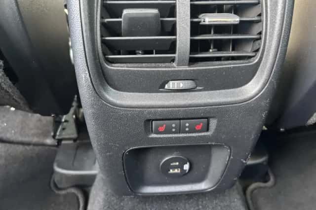Ford Kuga (2021) thumbnail 15