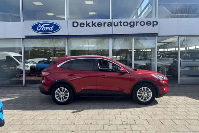 Ford Kuga (2021) thumbnail 22