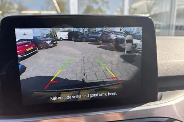 Ford Kuga (2021) thumbnail 8