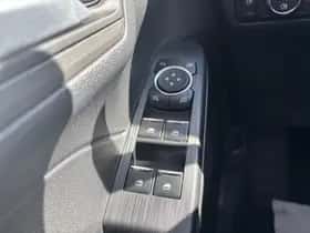 Ford Kuga (2021) thumbnail 9