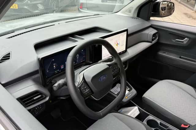 Ford Tourneo Courier (2025) thumbnail 15