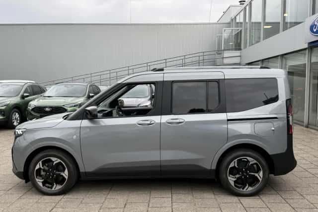 Ford Tourneo Courier (2025) thumbnail 3