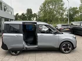 Ford Tourneo Courier (2025) thumbnail 6