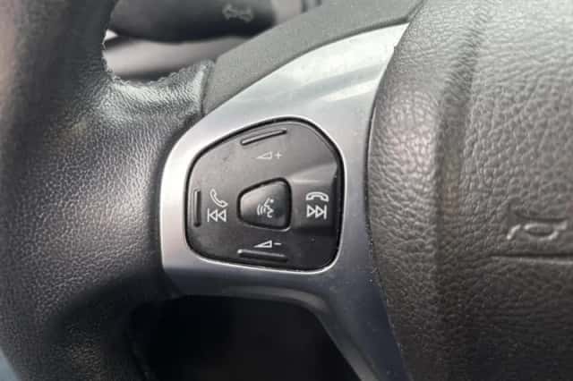 Ford EcoSport (2013) thumbnail 16
