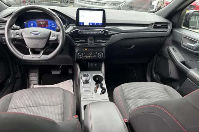 Ford Kuga (2022) thumbnail 14