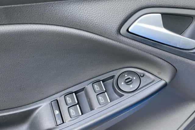 Ford Focus (2016) thumbnail 14