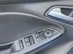 Ford Focus (2016) thumbnail 14