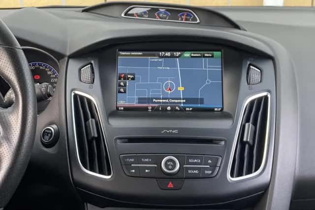Ford Focus (2016) thumbnail 17