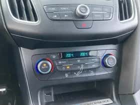 Ford Focus (2016) thumbnail 22