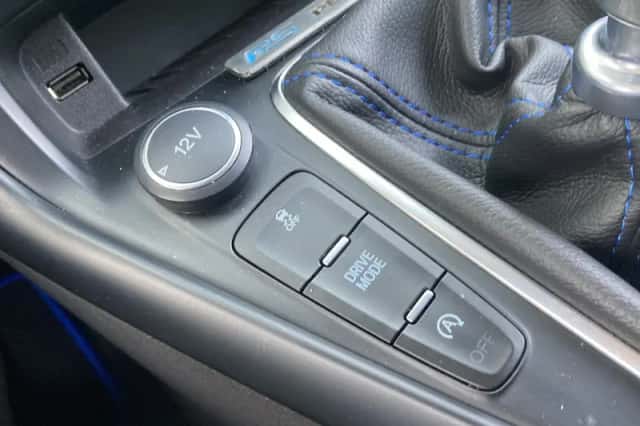 Ford Focus (2016) thumbnail 24