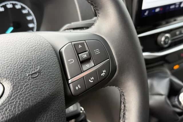 Ford Transit (2024) thumbnail 17