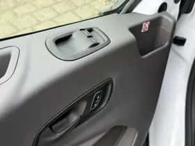 Ford Transit (2024) thumbnail 20